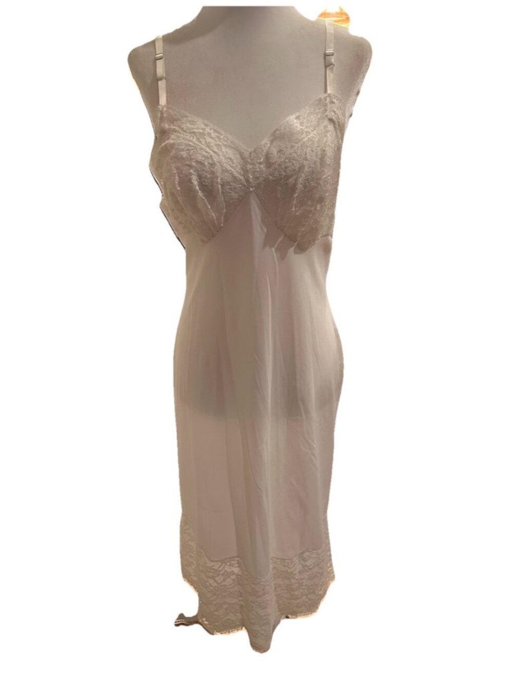 Vintage Lace Slip  Small/Medium Lingerie Nightgown Gorgeous
